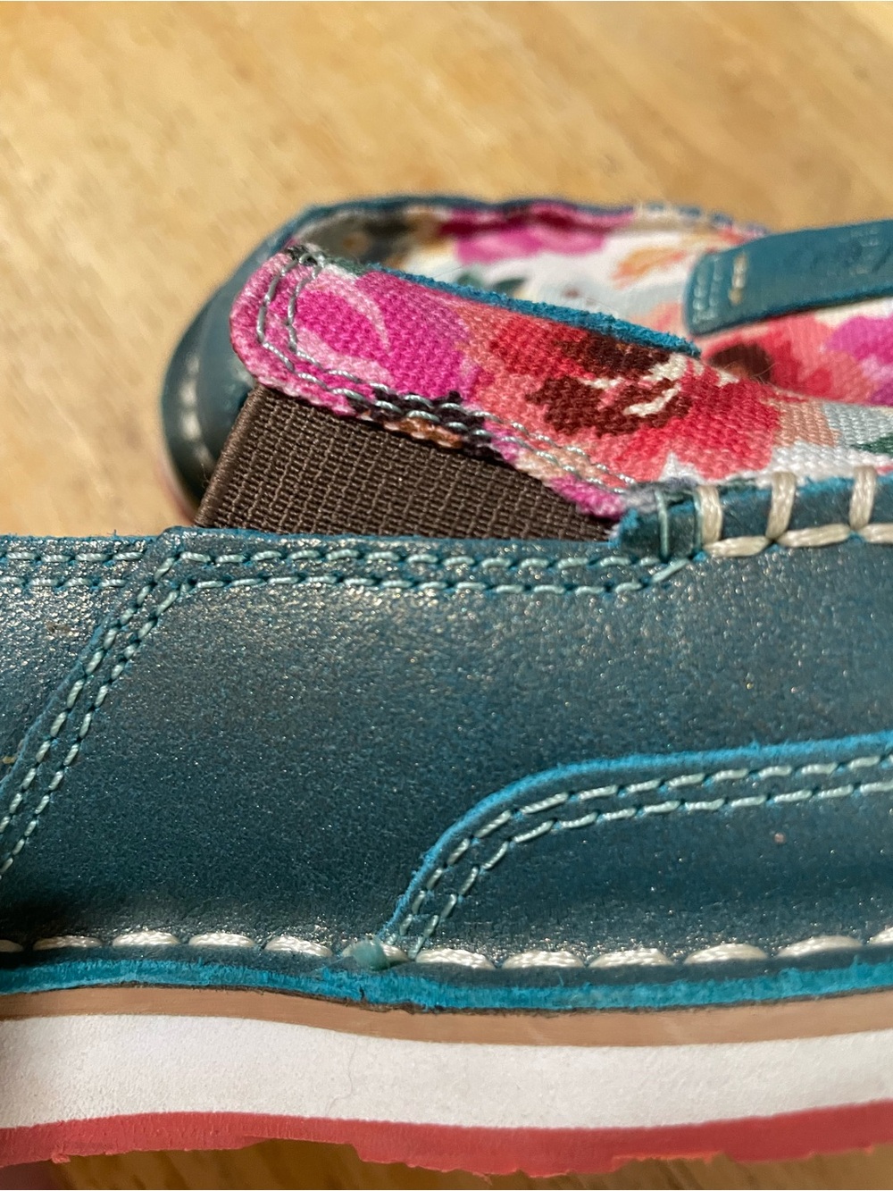Ariat Cruiser slip on shoe flat loafer pool blue floral pink yellow canvas 8 MED - Picture 13 of 16